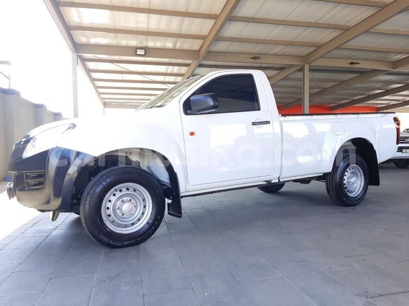 Big with watermark isuzu kb matabeleland south beitbridge 15921