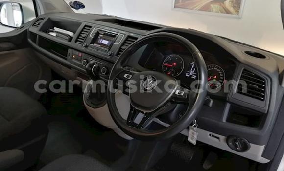 Tenga Tsaru Volkswagen Caravelle Chena Mota in Beitbridge in Matabeleland South Tenga Tsaru Volkswagen Caravelle Chena Mota in Beitbridge in Matabeleland South