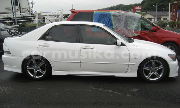 Acheter Occasion Voiture Toyota Altezza Blanc à Beitbridge, Matabeleland South Acheter Occasion Voiture Toyota Altezza Blanc à Beitbridge, Matabeleland South