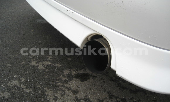 Acheter Occasion Voiture Toyota Altezza Blanc à Beitbridge, Matabeleland South Acheter Occasion Voiture Toyota Altezza Blanc à Beitbridge, Matabeleland South