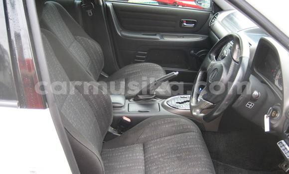 Acheter Occasion Voiture Toyota Altezza Blanc à Beitbridge, Matabeleland South Acheter Occasion Voiture Toyota Altezza Blanc à Beitbridge, Matabeleland South