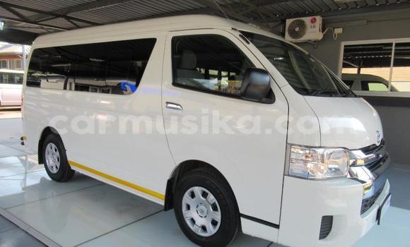Acheter Occasion Voiture Toyota Hiace Blanc à Beitbridge, Matabeleland South Acheter Occasion Voiture Toyota Hiace Blanc à Beitbridge, Matabeleland South