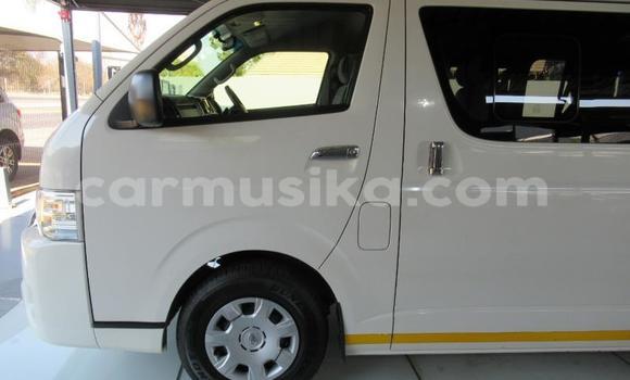 Acheter Occasion Voiture Toyota Hiace Blanc à Beitbridge, Matabeleland South Acheter Occasion Voiture Toyota Hiace Blanc à Beitbridge, Matabeleland South