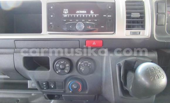 Acheter Occasion Voiture Toyota Hiace Blanc à Beitbridge, Matabeleland South Acheter Occasion Voiture Toyota Hiace Blanc à Beitbridge, Matabeleland South