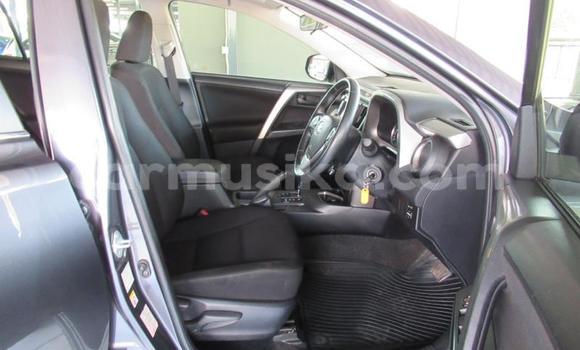 Acheter Occasion Voiture Toyota RAV4 Gris à Beitbridge, Matabeleland South Acheter Occasion Voiture Toyota RAV4 Gris à Beitbridge, Matabeleland South