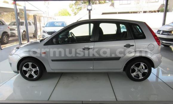 Acheter Occasion Voiture Ford Focus Gris à Beitbridge, Matabeleland South Acheter Occasion Voiture Ford Focus Gris à Beitbridge, Matabeleland South