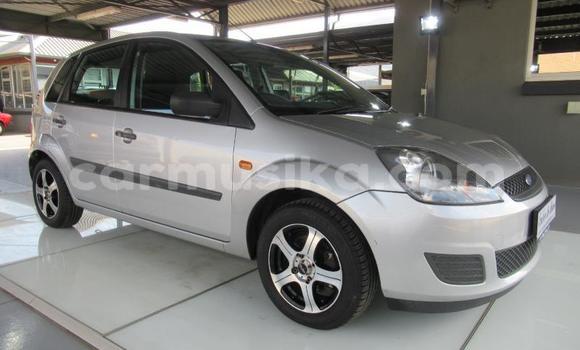Acheter Occasion Voiture Ford Focus Gris à Beitbridge, Matabeleland South Acheter Occasion Voiture Ford Focus Gris à Beitbridge, Matabeleland South