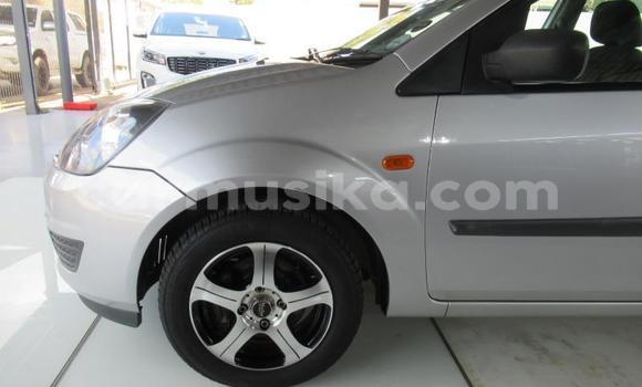 Acheter Occasion Voiture Ford Focus Gris à Beitbridge, Matabeleland South Acheter Occasion Voiture Ford Focus Gris à Beitbridge, Matabeleland South