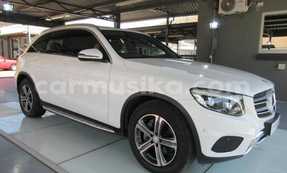 Acheter Occasion Voiture Mercedes‒Benz C–Class Blanc à Beitbridge, Matabeleland South Acheter Occasion Voiture Mercedes‒Benz C–Class Blanc à Beitbridge, Matabeleland South