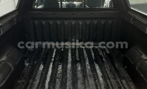 Tenga Tsaru Chevrolet Corsa Chena Mota in Beitbridge in Matabeleland South Tenga Tsaru Chevrolet Corsa Chena Mota in Beitbridge in Matabeleland South