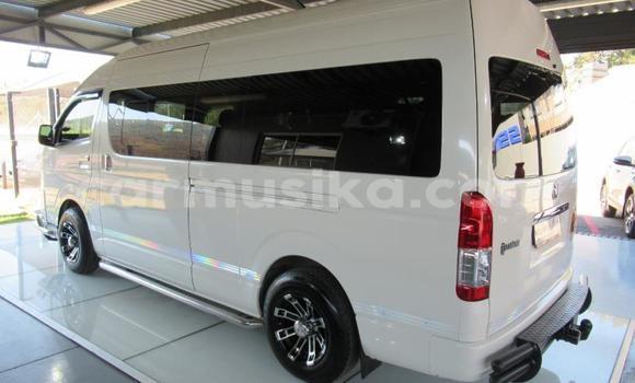 Acheter Occasion Voiture Toyota Hiace Blanc à Beitbridge, Matabeleland South Acheter Occasion Voiture Toyota Hiace Blanc à Beitbridge, Matabeleland South
