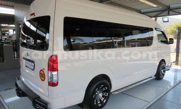 Acheter Occasion Voiture Toyota Hiace Blanc à Beitbridge, Matabeleland South Acheter Occasion Voiture Toyota Hiace Blanc à Beitbridge, Matabeleland South