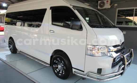 Acheter Occasion Voiture Toyota Hiace Blanc à Beitbridge, Matabeleland South Acheter Occasion Voiture Toyota Hiace Blanc à Beitbridge, Matabeleland South