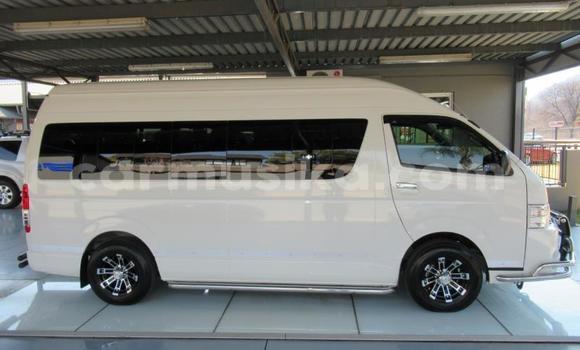Acheter Occasion Voiture Toyota Hiace Blanc à Beitbridge, Matabeleland South Acheter Occasion Voiture Toyota Hiace Blanc à Beitbridge, Matabeleland South