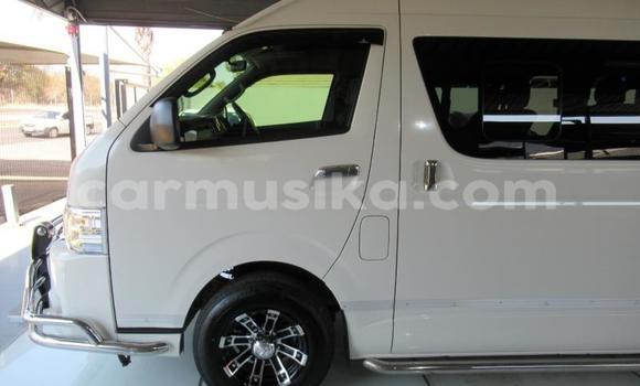 Acheter Occasion Voiture Toyota Hiace Blanc à Beitbridge, Matabeleland South Acheter Occasion Voiture Toyota Hiace Blanc à Beitbridge, Matabeleland South
