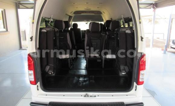 Acheter Occasion Voiture Toyota Hiace Blanc à Beitbridge, Matabeleland South Acheter Occasion Voiture Toyota Hiace Blanc à Beitbridge, Matabeleland South
