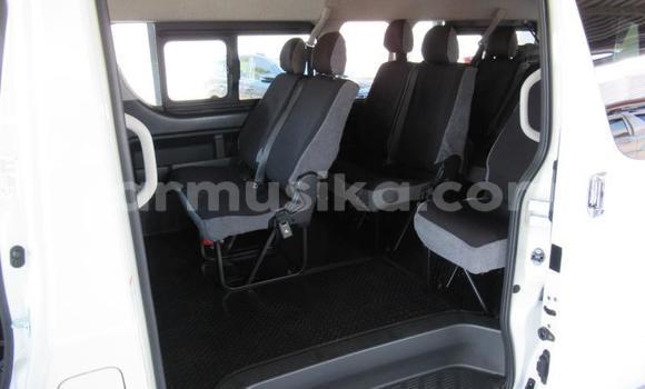 Acheter Occasion Voiture Toyota Hiace Blanc à Beitbridge, Matabeleland South Acheter Occasion Voiture Toyota Hiace Blanc à Beitbridge, Matabeleland South