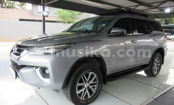 Buy Used Toyota Fortuner Silver Car in Beitbridge in Matabeleland South