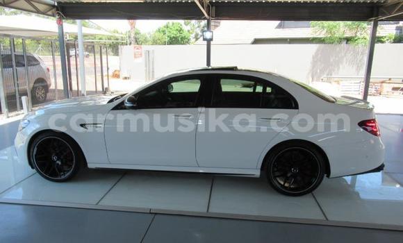 Tenga Tsaru Mercedes‒Benz CL–Class Chena Mota in Beitbridge in Matabeleland South Tenga Tsaru Mercedes‒Benz CL–Class Chena Mota in Beitbridge in Matabeleland South