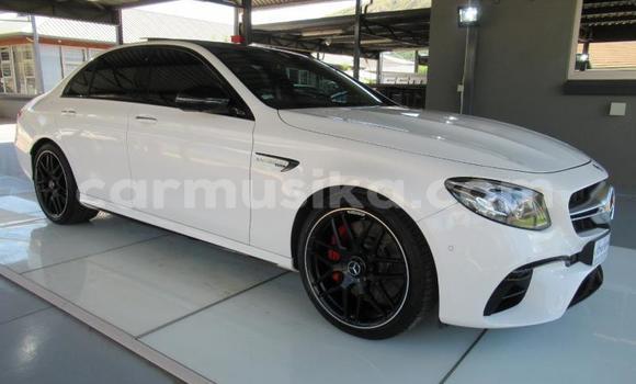 Tenga Tsaru Mercedes‒Benz CL–Class Chena Mota in Beitbridge in Matabeleland South Tenga Tsaru Mercedes‒Benz CL–Class Chena Mota in Beitbridge in Matabeleland South