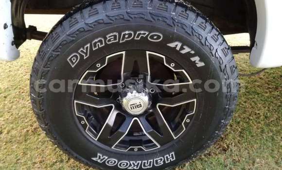 Nunua Ilio tumika Toyota Hilux Nyeupe Gari ndani ya Beitbridge nchini Matabeleland Kusini Nunua Ilio tumika Toyota Hilux Nyeupe Gari ndani ya Beitbridge nchini Matabeleland Kusini