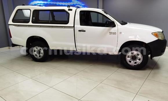 Buy Used Toyota Hilux White Car in Harare in Harare Buy Used Toyota Hilux White Car in Harare in Harare