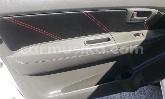 Tenga Tsaru Toyota Hilux Chena Mota in Harare in Harare Tenga Tsaru Toyota Hilux Chena Mota in Harare in Harare