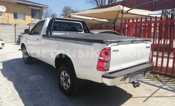 Tenga Tsaru Toyota Hilux Chena Mota in Harare in Harare Tenga Tsaru Toyota Hilux Chena Mota in Harare in Harare