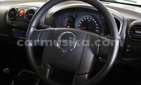 Tenga Tsaru Isuzu KB Chena Mota in Harare in Harare Tenga Tsaru Isuzu KB Chena Mota in Harare in Harare