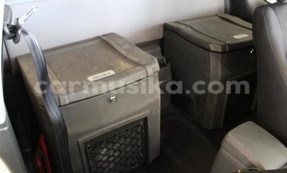 Tenga Tsaru Isuzu KB Chena Mota in Harare in Harare Tenga Tsaru Isuzu KB Chena Mota in Harare in Harare