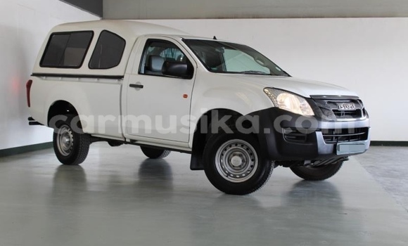 Buy Used Isuzu KB White Car in Beitbridge in Matabeleland South