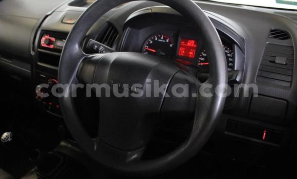 Tenga Tsaru Isuzu KB Chena Mota in Beitbridge in Matabeleland South Tenga Tsaru Isuzu KB Chena Mota in Beitbridge in Matabeleland South