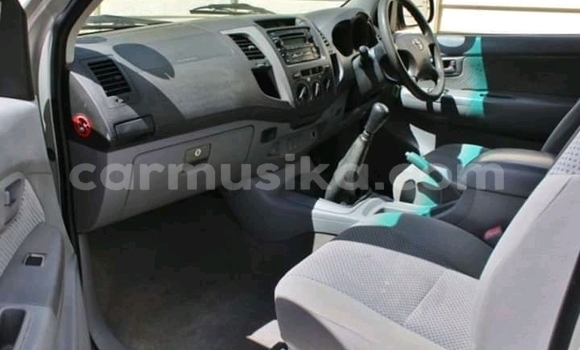 Acheter Occasion Voiture Toyota Hilux Blanc à Beitbridge, Matabeleland South Acheter Occasion Voiture Toyota Hilux Blanc à Beitbridge, Matabeleland South