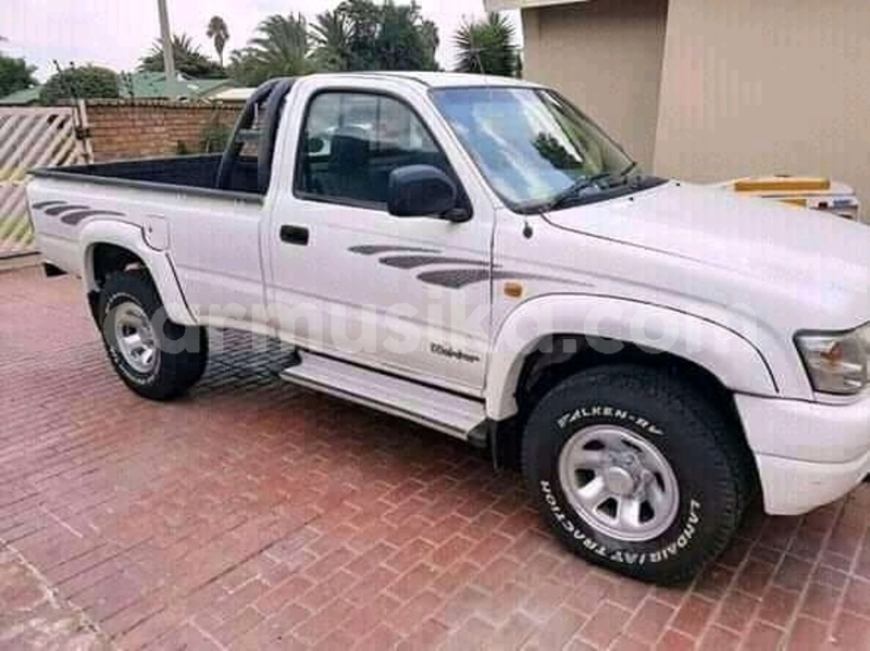 Big with watermark toyota hilux matabeleland south beitbridge 15981