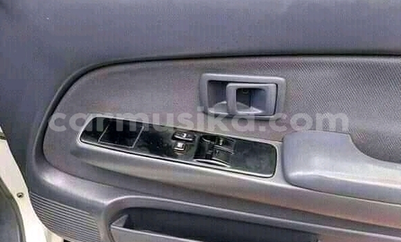 Acheter Occasion Voiture Toyota Hilux Blanc à Beitbridge, Matabeleland South Acheter Occasion Voiture Toyota Hilux Blanc à Beitbridge, Matabeleland South