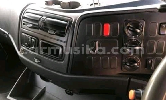 Tenga Tsaru MercedesโBenz 2628 Chena Rori in Beitbridge in Matabeleland South Tenga Tsaru MercedesโBenz 2628 Chena Rori in Beitbridge in Matabeleland South