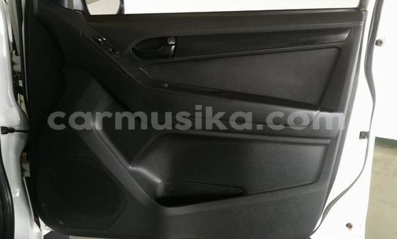 Buy Used Isuzu KB White Car in Beitbridge in Matabeleland South Buy Used Isuzu KB White Car in Beitbridge in Matabeleland South