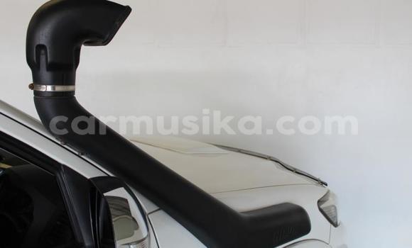 Tenga Tsaru Toyota Hilux Chena Mota in Harare in Harare Tenga Tsaru Toyota Hilux Chena Mota in Harare in Harare