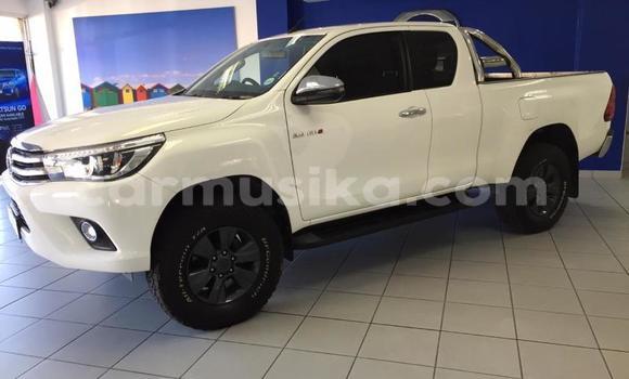 Buy Used Toyota Hilux White Car in Harare in Harare