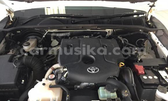 Tenga Tsaru Toyota Hilux Chena Mota in Harare in Harare Tenga Tsaru Toyota Hilux Chena Mota in Harare in Harare