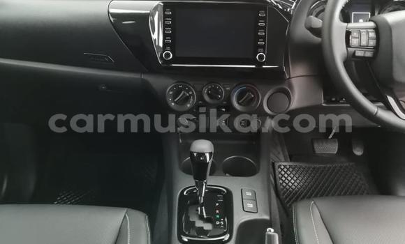 Buy Used Toyota Hilux White Car in Avondale in Harare Buy Used Toyota Hilux White Car in Avondale in Harare