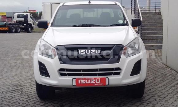 Tenga Tsaru Isuzu D–MAX Chena Mota in Harare in Harare Tenga Tsaru Isuzu D–MAX Chena Mota in Harare in Harare