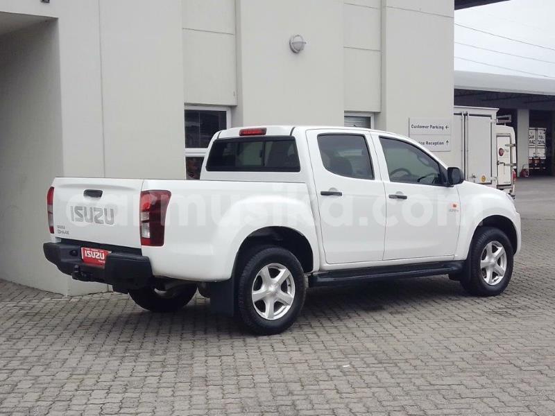 Big with watermark isuzu d max harare harare 16009