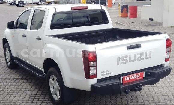 Tenga Tsaru Isuzu D–MAX Chena Mota in Harare in Harare Tenga Tsaru Isuzu D–MAX Chena Mota in Harare in Harare