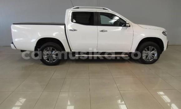 Buy Used Mercedes‒Benz X-klasse Concept White Car in Beitbridge in Matabeleland South Buy Used Mercedes‒Benz X-klasse Concept White Car in Beitbridge in Matabeleland South