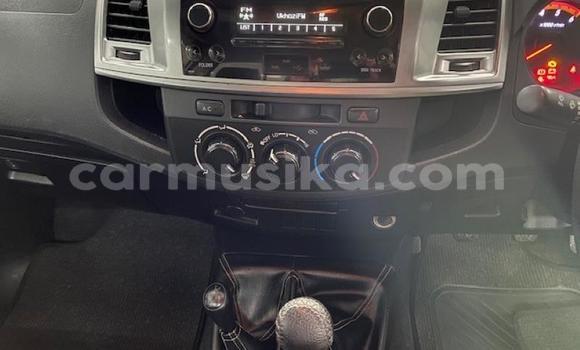 Acheter Occasion Voiture Toyota Hilux Gris à Beitbridge, Matabeleland South Acheter Occasion Voiture Toyota Hilux Gris à Beitbridge, Matabeleland South