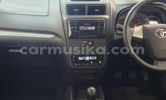 Buy Used Toyota Avanza Silver Car in Beitbridge in Matabeleland South Buy Used Toyota Avanza Silver Car in Beitbridge in Matabeleland South