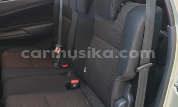 Buy Used Toyota Avanza Silver Car in Beitbridge in Matabeleland South Buy Used Toyota Avanza Silver Car in Beitbridge in Matabeleland South