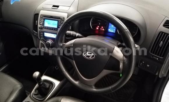 Nunua Ilio tumika Hyundai i30 Nyeupe Gari ndani ya Beitbridge nchini Matabeleland Kusini Nunua Ilio tumika Hyundai i30 Nyeupe Gari ndani ya Beitbridge nchini Matabeleland Kusini