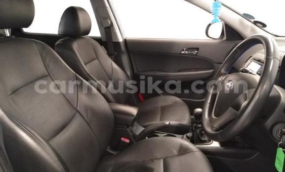 Nunua Ilio tumika Hyundai i30 Nyeupe Gari ndani ya Beitbridge nchini Matabeleland Kusini Nunua Ilio tumika Hyundai i30 Nyeupe Gari ndani ya Beitbridge nchini Matabeleland Kusini